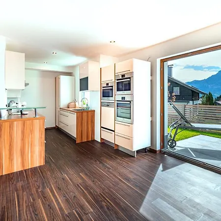 Traunstein Aleksandra * Altmünster