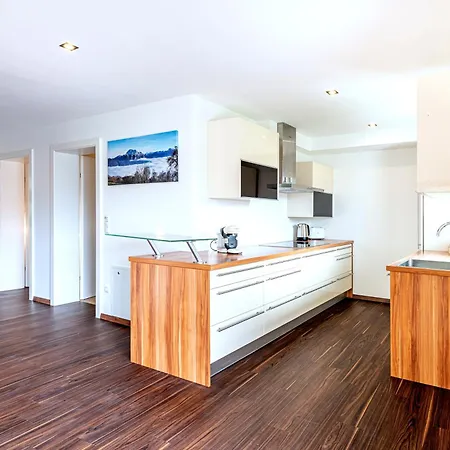 Traunstein Aleksandra * Altmünster