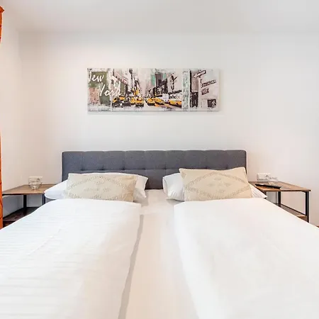 Traunstein Aleksandra * Altmünster