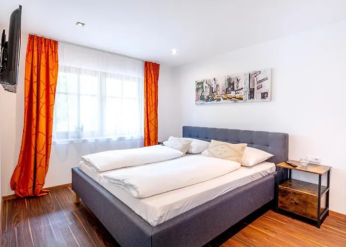 Traunstein Aleksandra * Altmünster